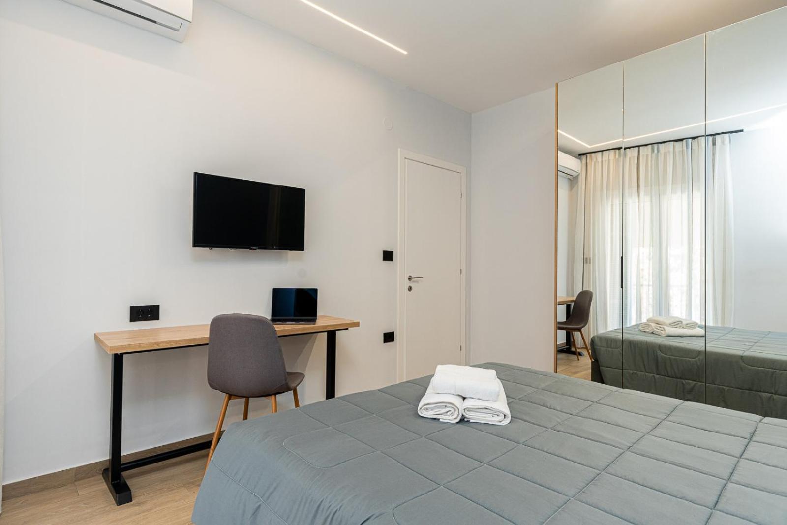 Modern 3 Bedroom Luxury Apartment Thessaloniki Exterior photo